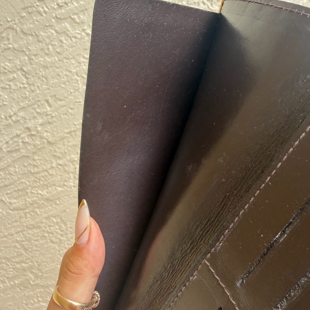 Louis Vuitton Black and Brown Monogram Wallet - Picture 4 of 7